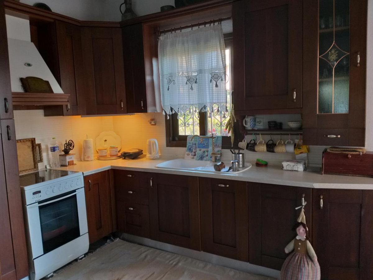 Minthi Villa Посиди Екстериор снимка